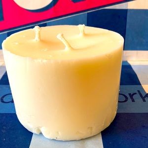 B&BW Jar-Free Candle!